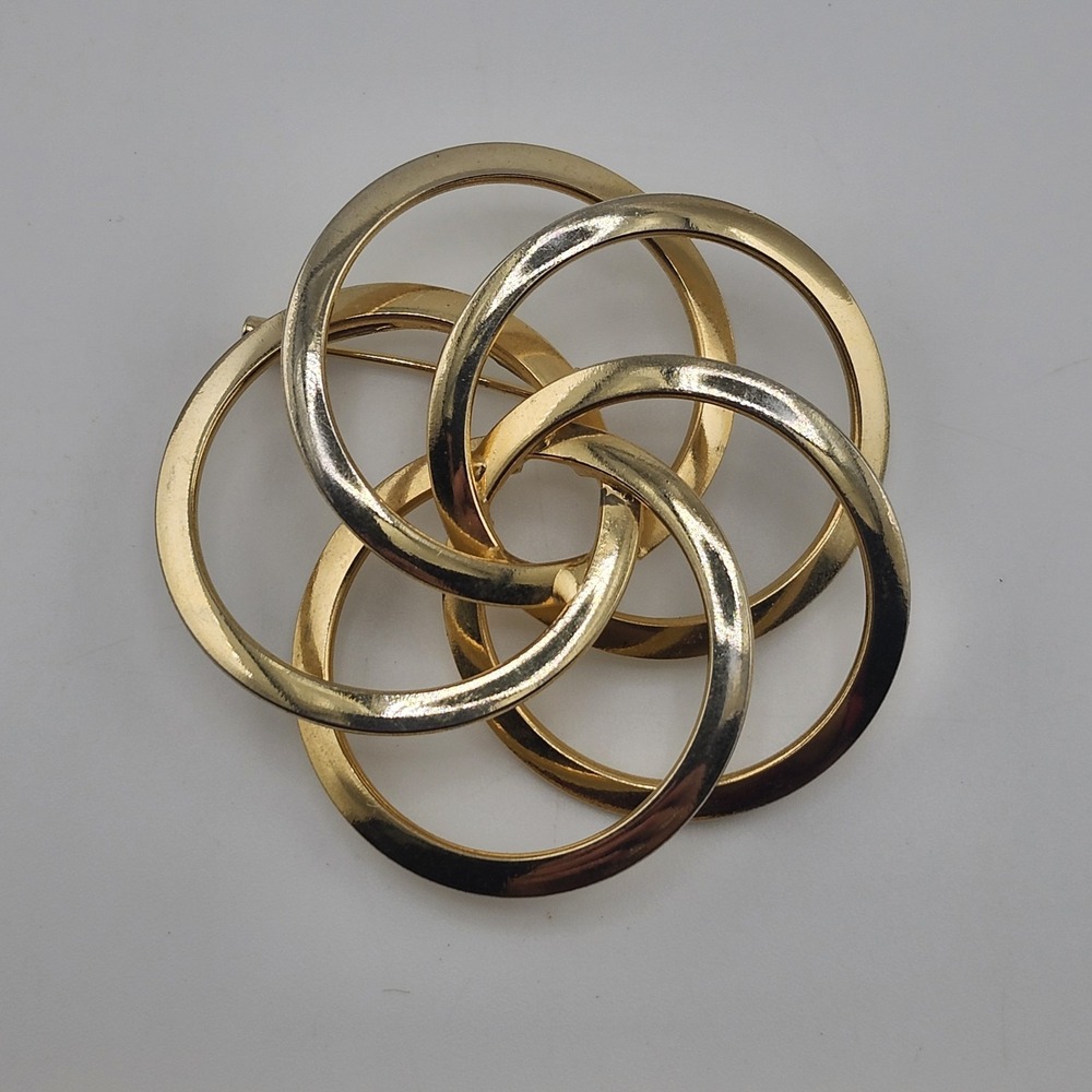 VTG Intertwined Circles Brooch 2"‎ Gold Tone Swirls Spiral Modernist Pin